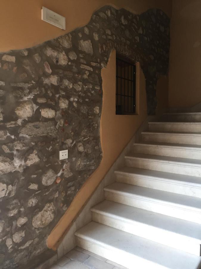 波尔佩纳泽德尔加尔达Casa Del Monastero公寓 外观 照片